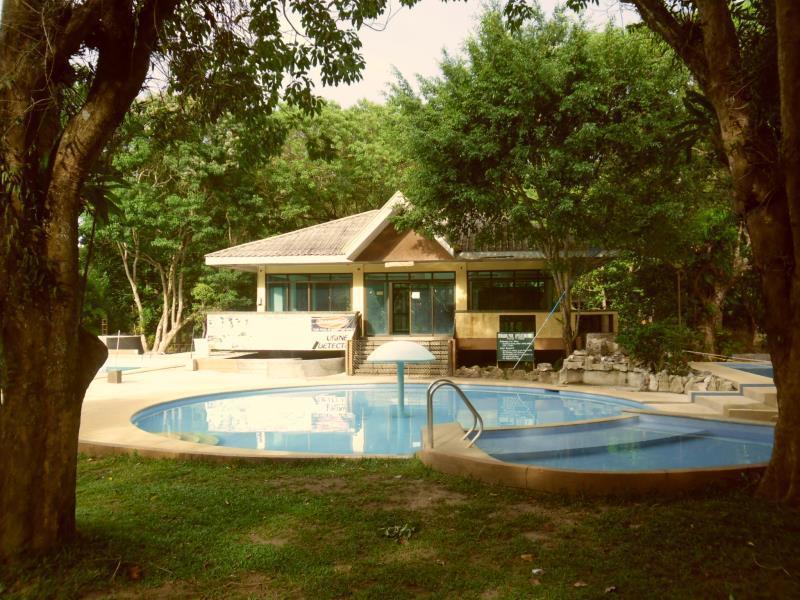 Reddoorz Premium @ Ouan'S The Farm Resort Lucena Ngoại thất bức ảnh