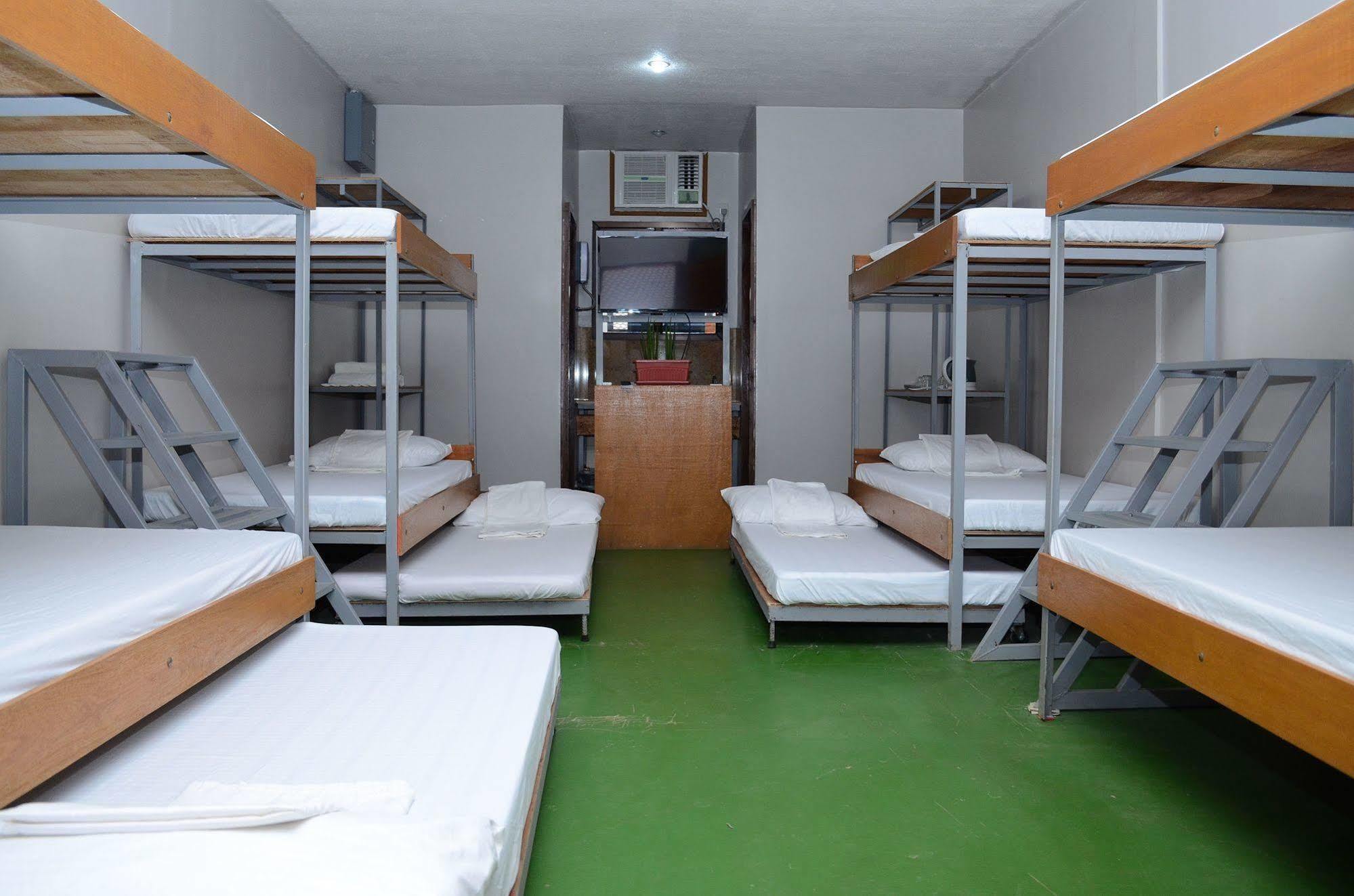 Reddoorz Premium @ Ouan'S The Farm Resort Lucena Ngoại thất bức ảnh
