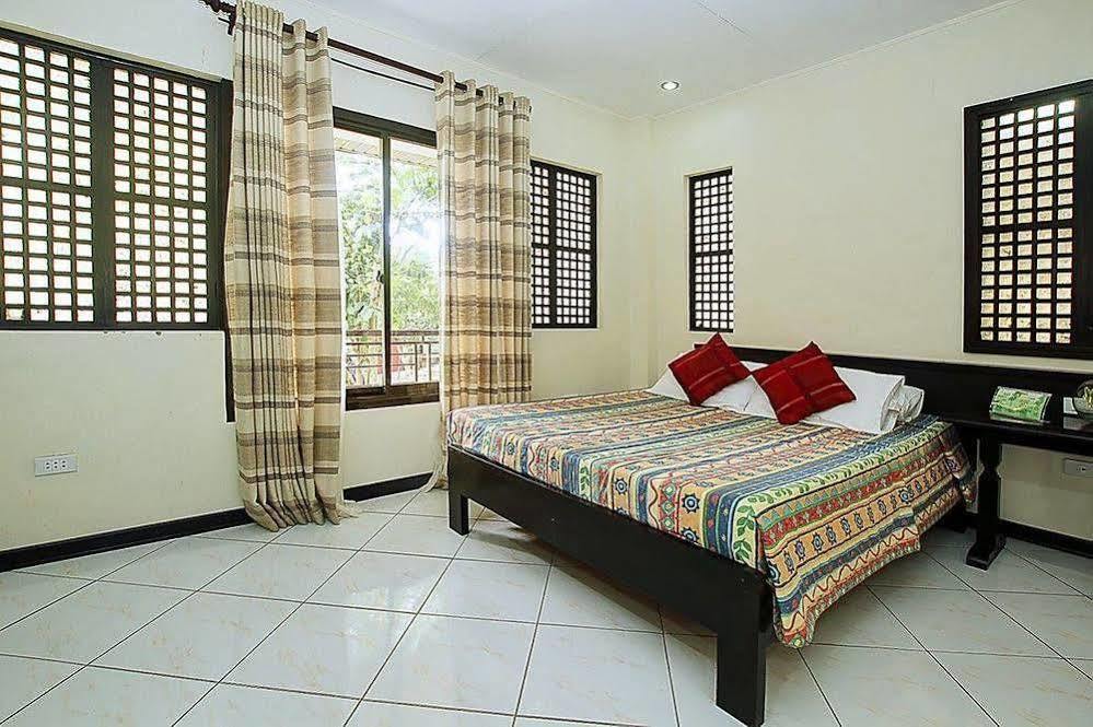 Reddoorz Premium @ Ouan'S The Farm Resort Lucena Ngoại thất bức ảnh