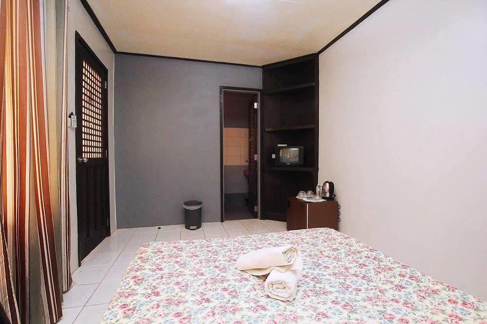 Reddoorz Premium @ Ouan'S The Farm Resort Lucena Ngoại thất bức ảnh